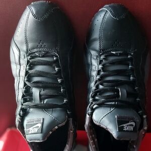 WOMEN NIKE SHOX JUNIOR